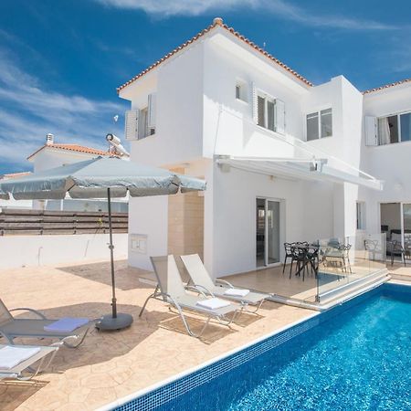 Elite Luxury Villa Paralimni Exterior foto