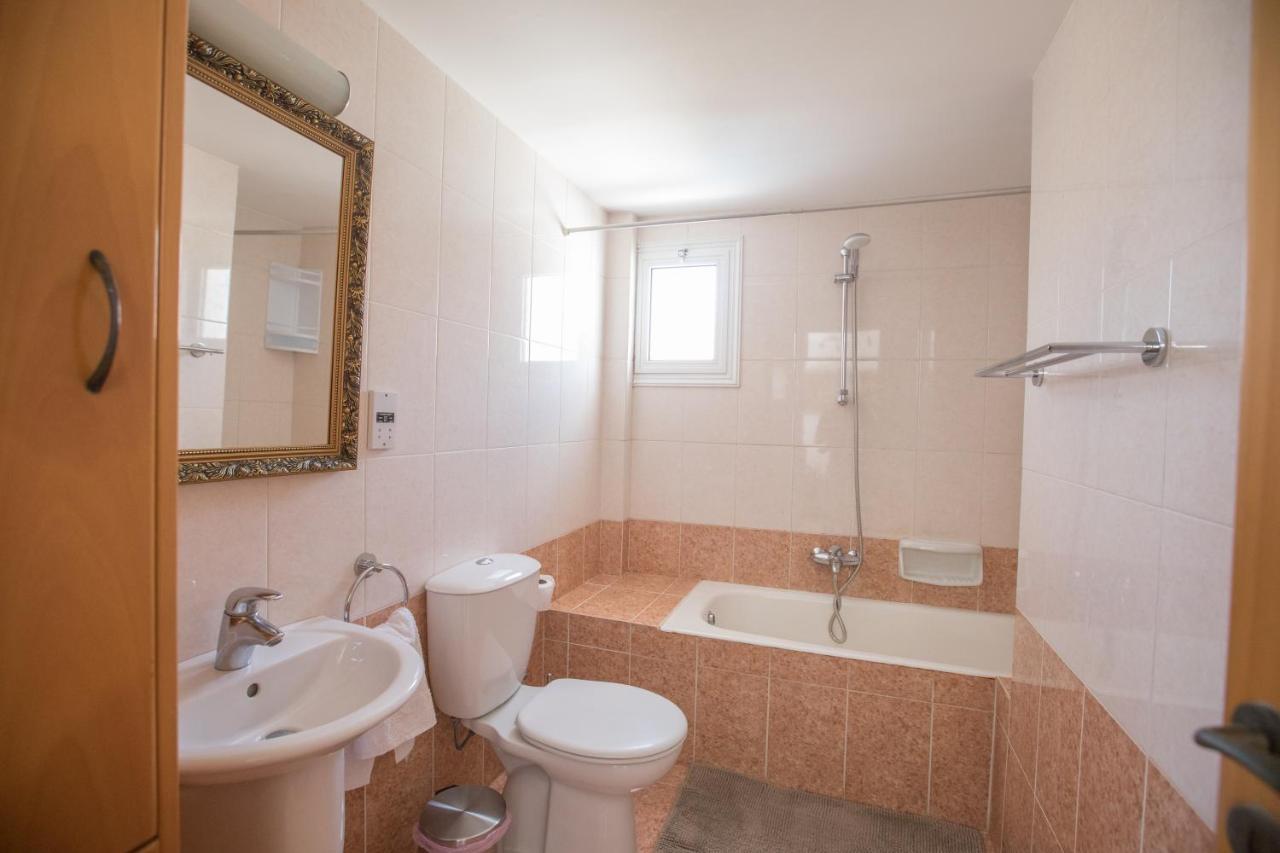 Elite Luxury Villa Paralimni Exterior foto