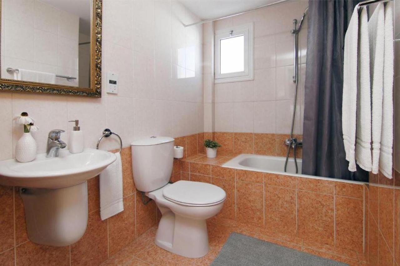 Elite Luxury Villa Paralimni Exterior foto