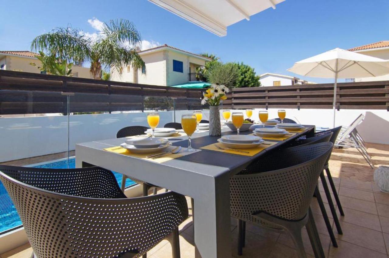 Elite Luxury Villa Paralimni Exterior foto